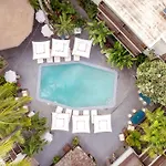 White Sands Hotel