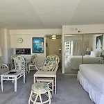 Ilikai Tower 1240 Lagoon View 1Br