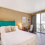 Apartments At Palms Waikiki