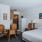 Royal Grove Waikiki