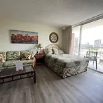 Tropical Studios At Marine Surf Waikiki - Free Parking - Best Location - Full Kitchen - Swimming Pool