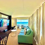 Waikiki Beach Experience! Luxury Oceanview Suite!