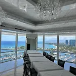 Waikiki Beach Experience! Luxury Oceanview Suite!