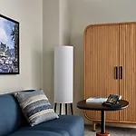 Romer House Waikiki (Adults Only)