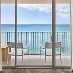 \'Alohilani Resort Waikiki Beach