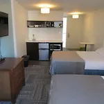 Waikiki Central Hotel - No Resort Fees