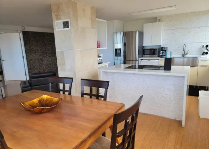 Apartment With Beautiful View In Hawaii