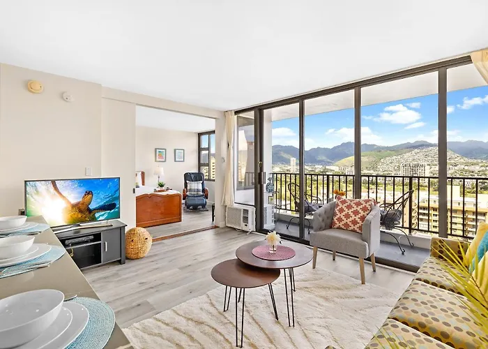 Mountain View Condo, Close To Beach With Free Parking