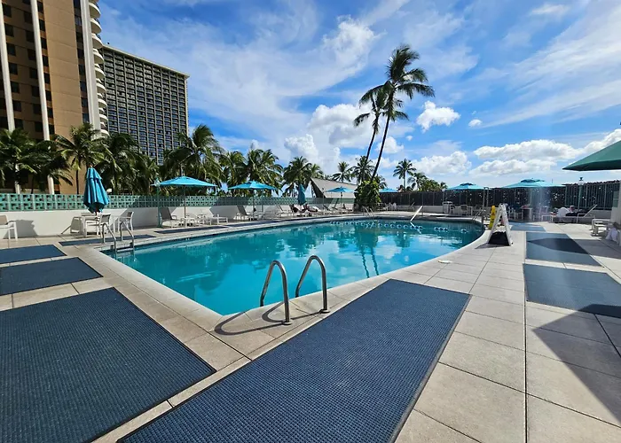 Ilikai Tower 1137 Yacht Harbor View 1Br