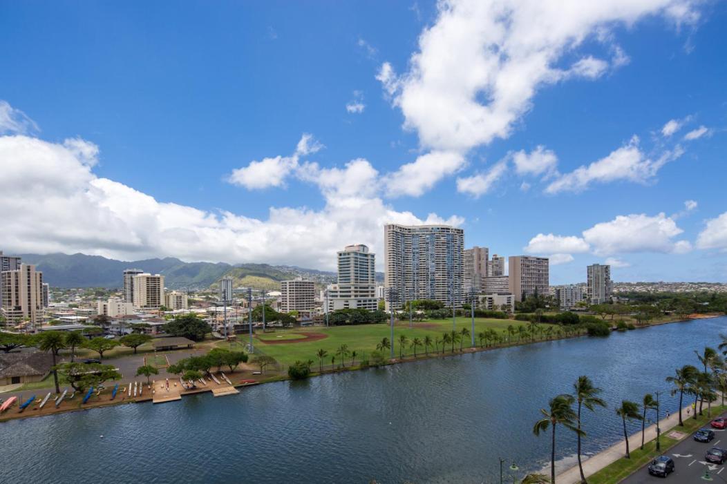 Aparthotel Modern Waikiki Sleek *