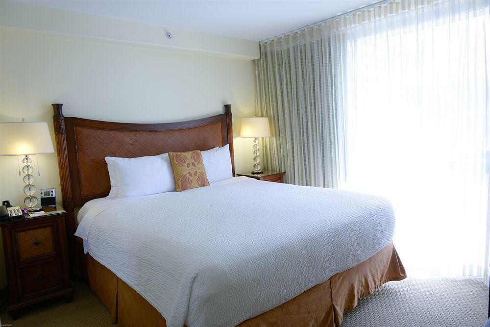 Hotel Courtyard By Marriott Waikiki