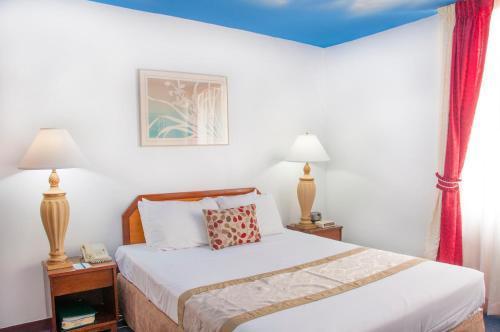 Surf Hotel Honolulu
