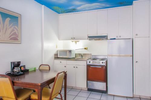 Surf Hotel 3*