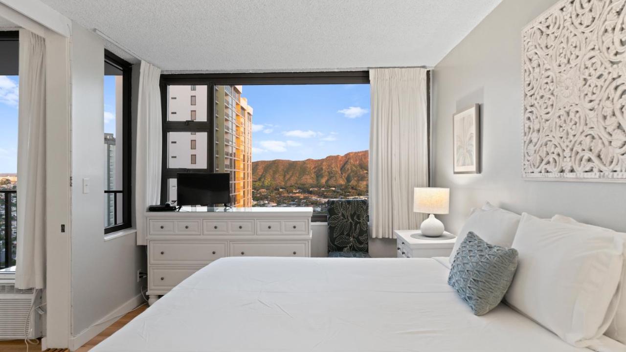 Waikiki Banyan Suites W Free Parking *