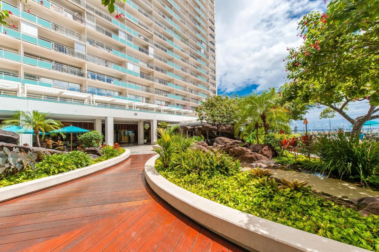 @ Marbella Lane - Oceanview Steps To *