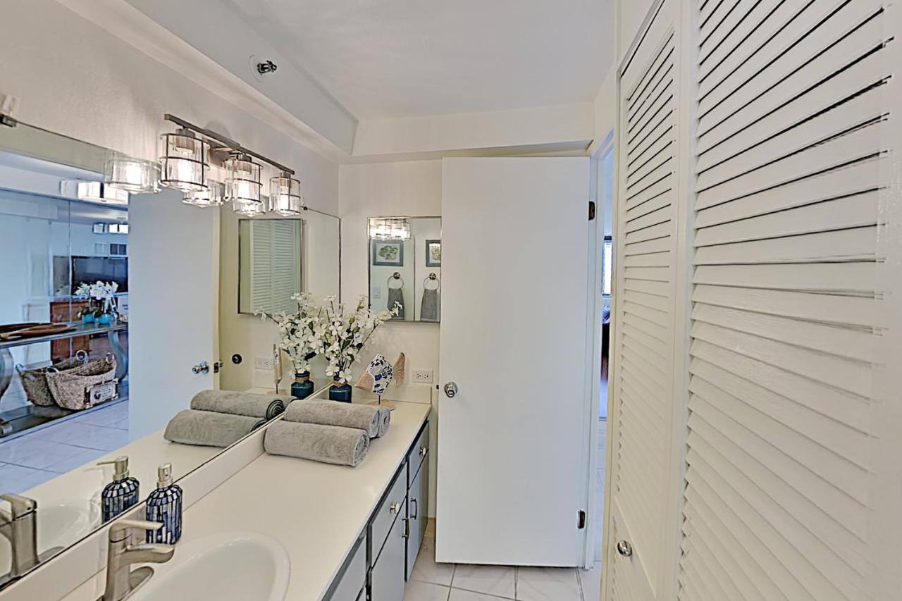 Apartment Hawaiian Monarch 203 *