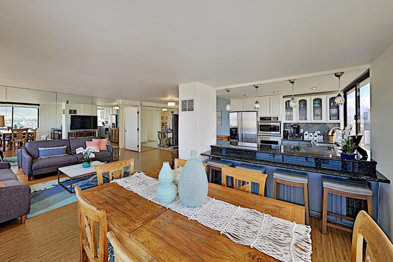 Apartment Hawaiian Monarch 203 *