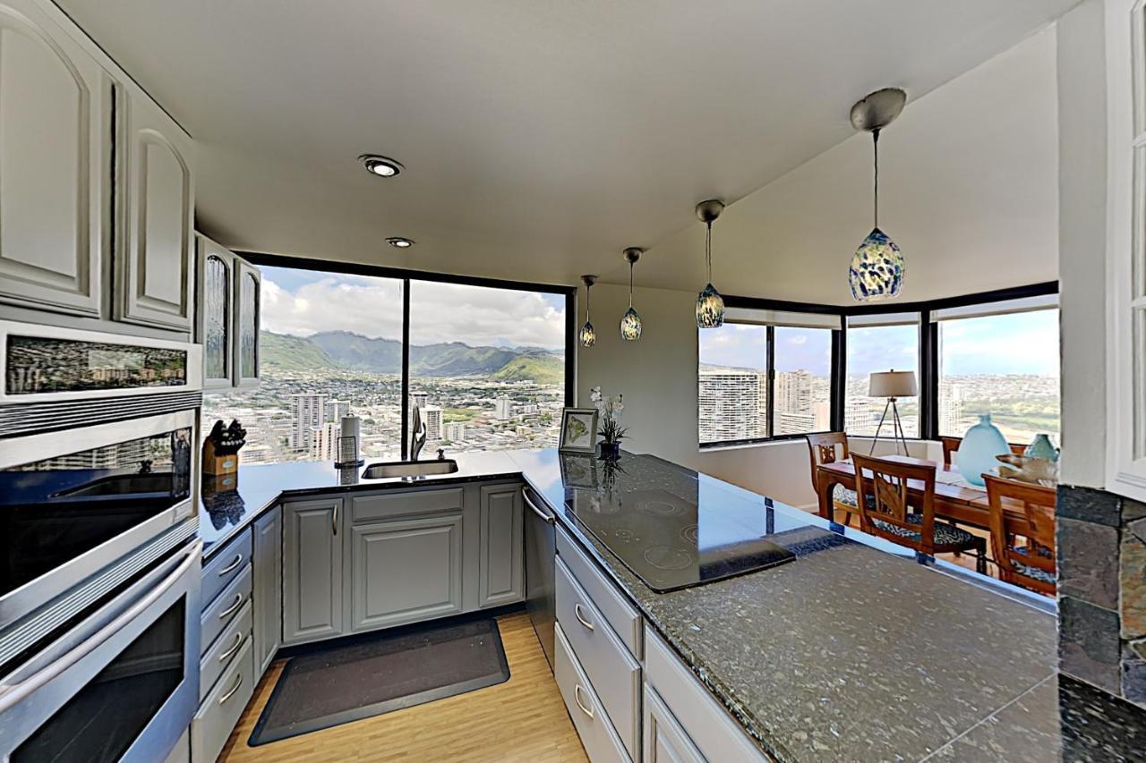 Apartment Hawaiian Monarch 203