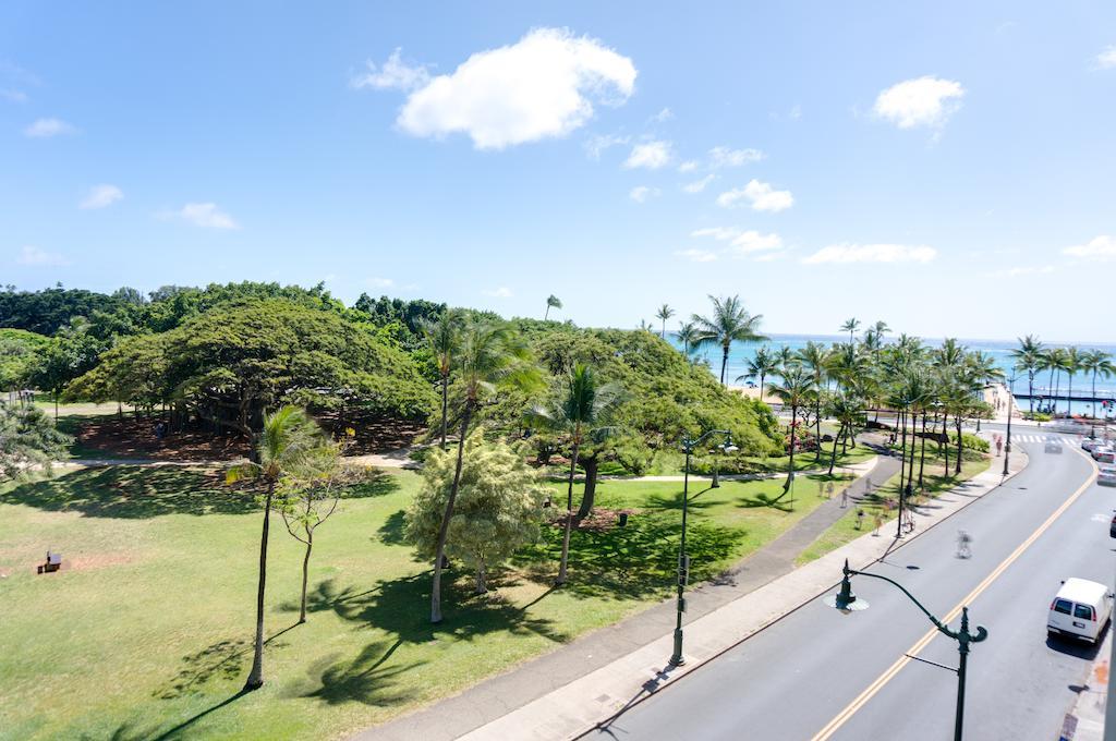 Castle At Waikiki Grand Hotel Honolulu