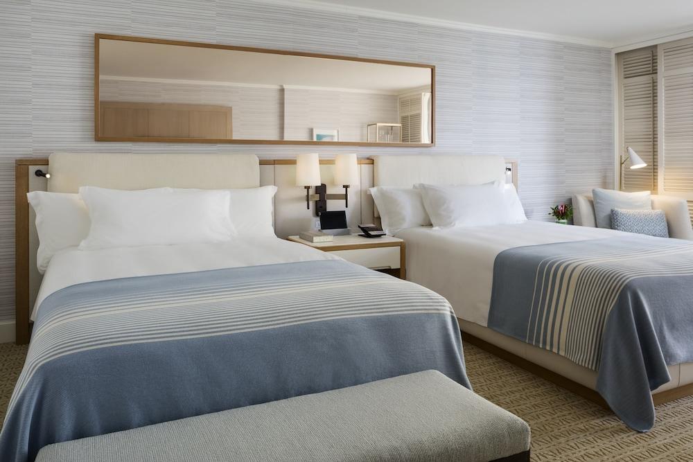 Resort Halekulani - No Fee