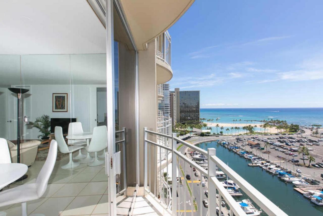 Ilikai Marina 1688 Yacht Harbor View 1br