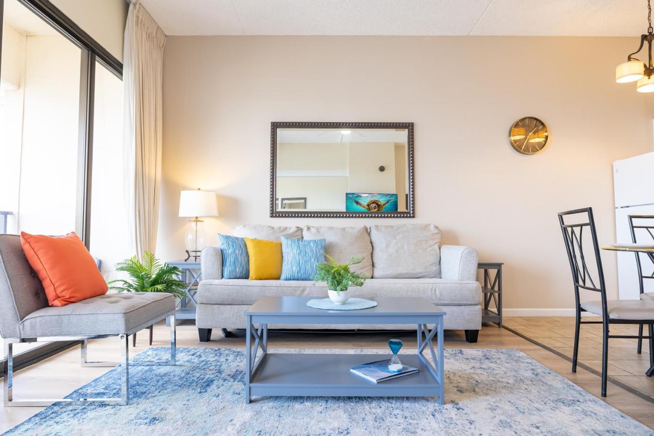 Ocean View Oasis With Free Parking, A Waikiki Gem! *