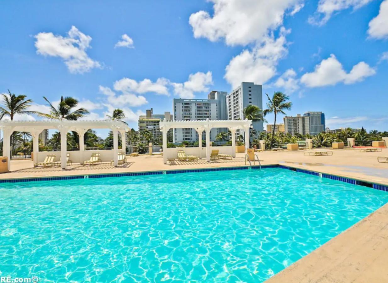 With Beautiful View In Hawaii