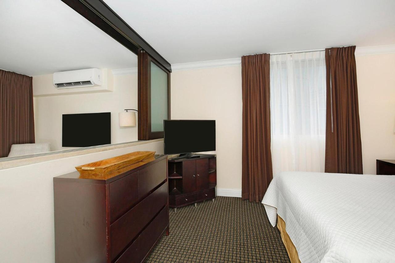 Regency On Beachwalk #46 Honolulu