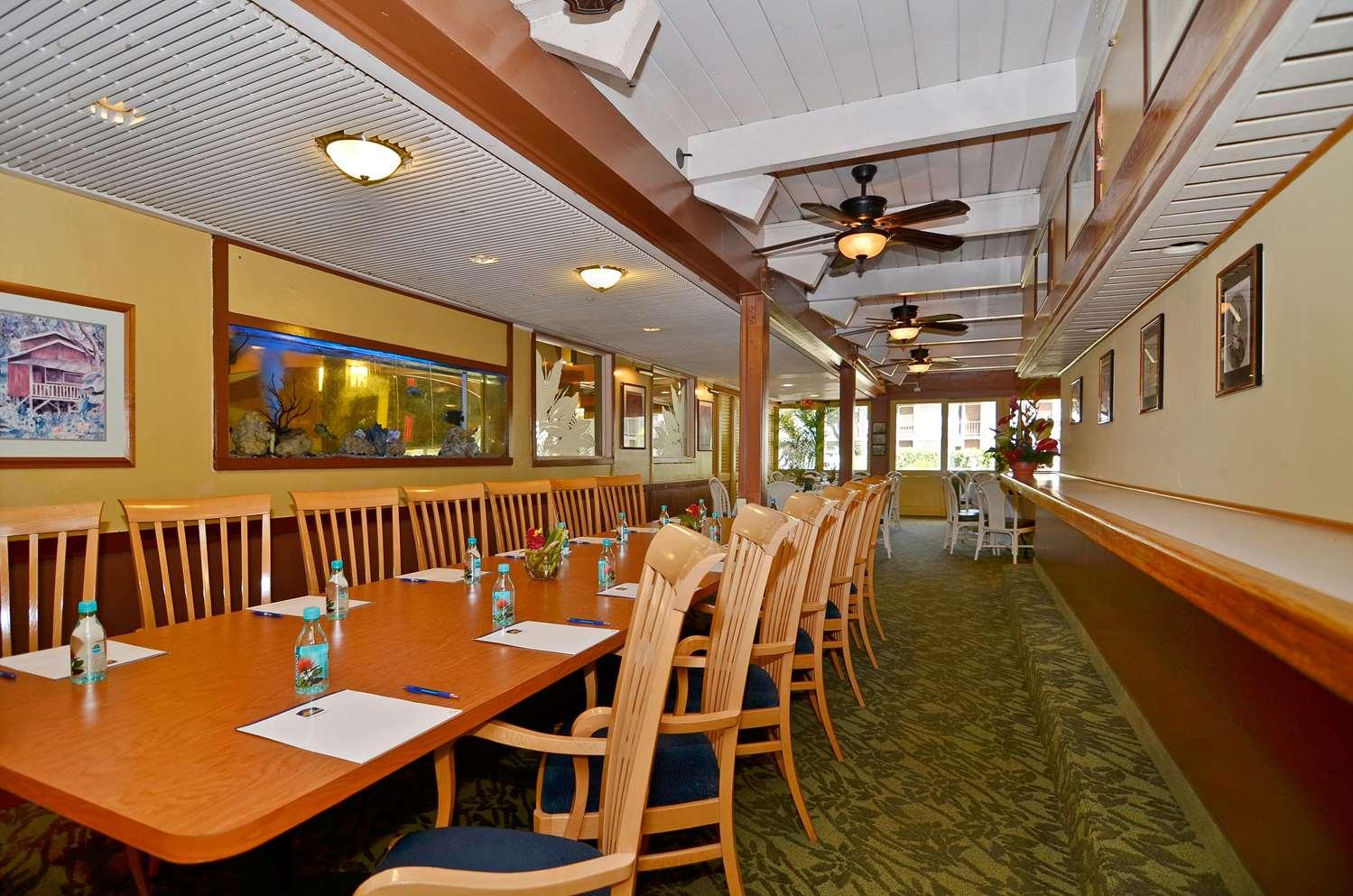 Western The Plaza Airport - Free Breakfast 3*