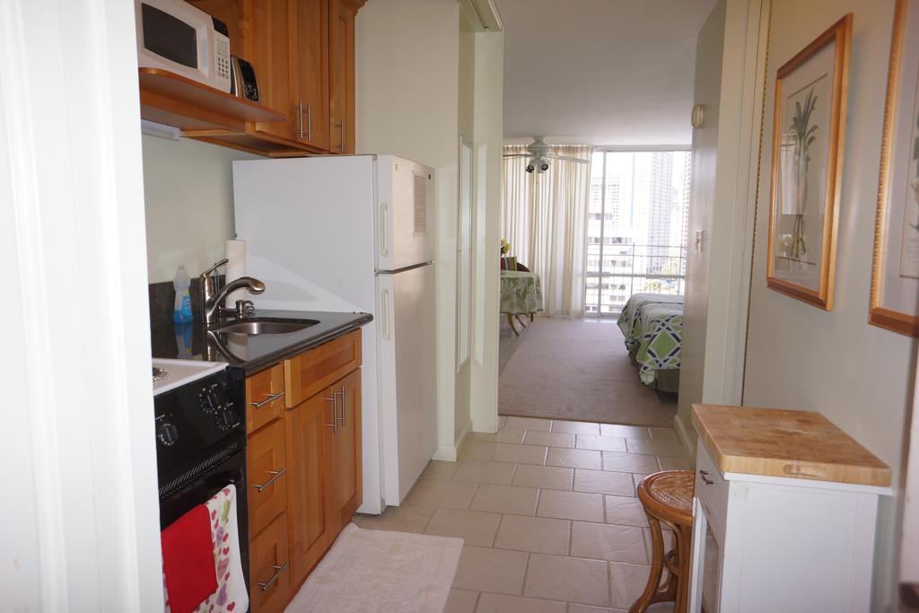 Apartment Waikiki At Ilikai Marina - Great By The - End Price! Honolulu