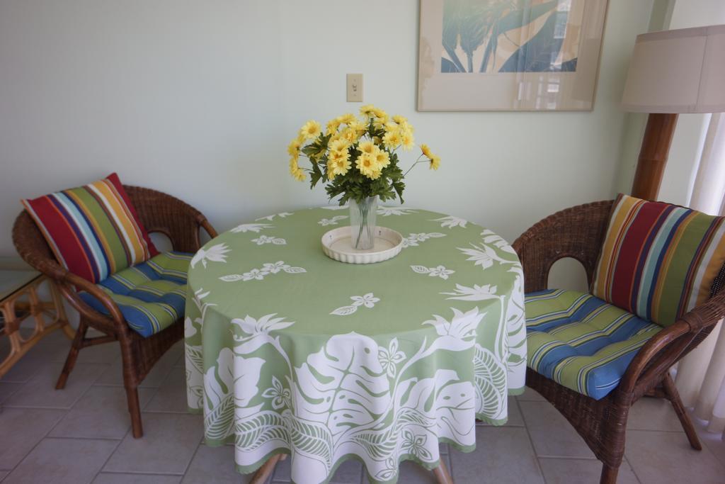 Waikiki At Ilikai Marina - Great By The - End Price! Apartment *
