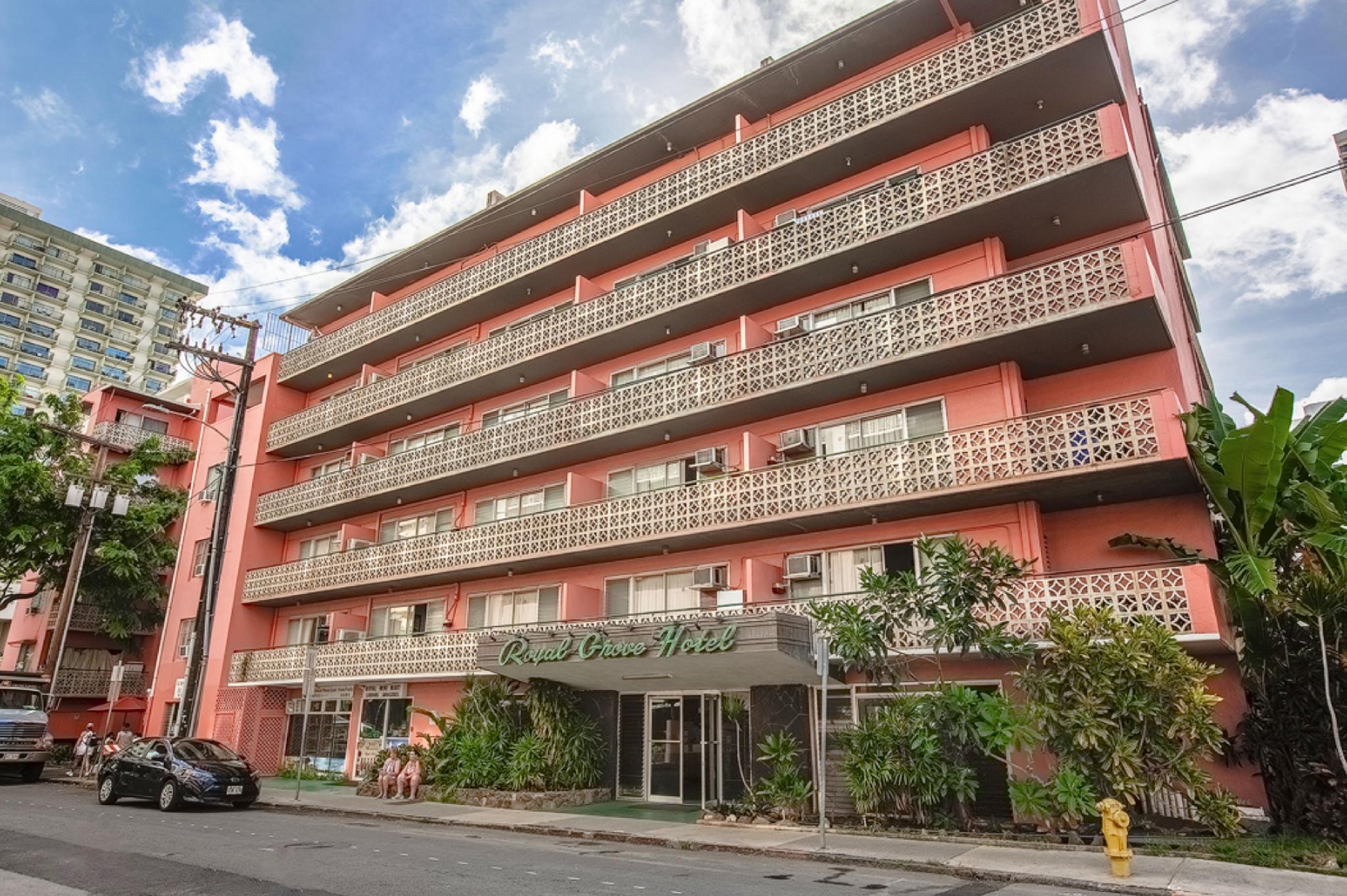 Royal Grove Waikiki 2*