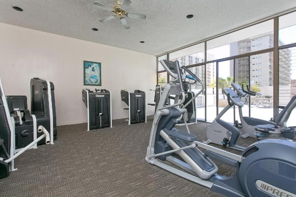 Royal Kuhio - Free Parking Included Aparthotel *