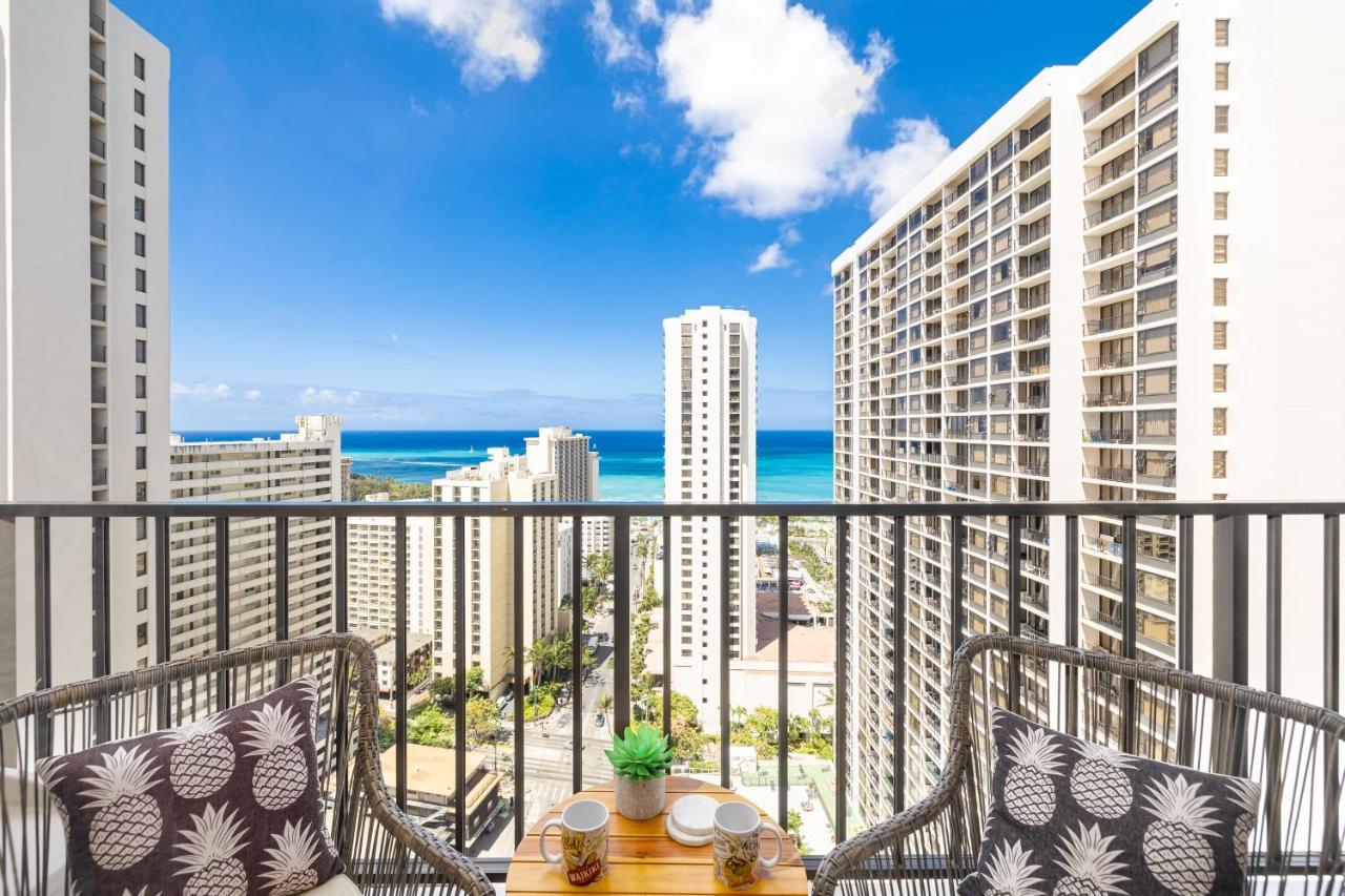 Waikiki Upscale 1 Bedroom - Ocean Views - Parking * Honolulu