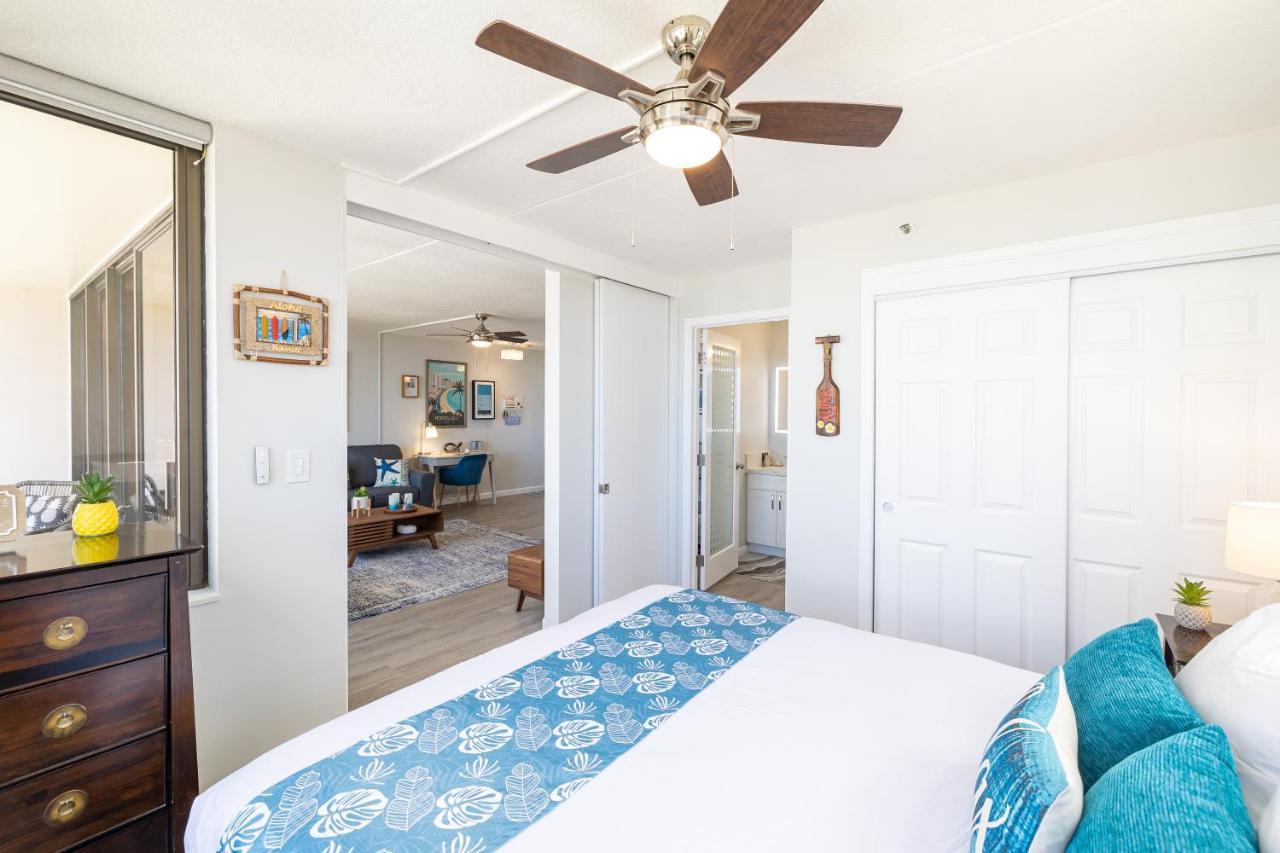 Waikiki Upscale 1 Bedroom - Ocean Views - Parking Honolulu