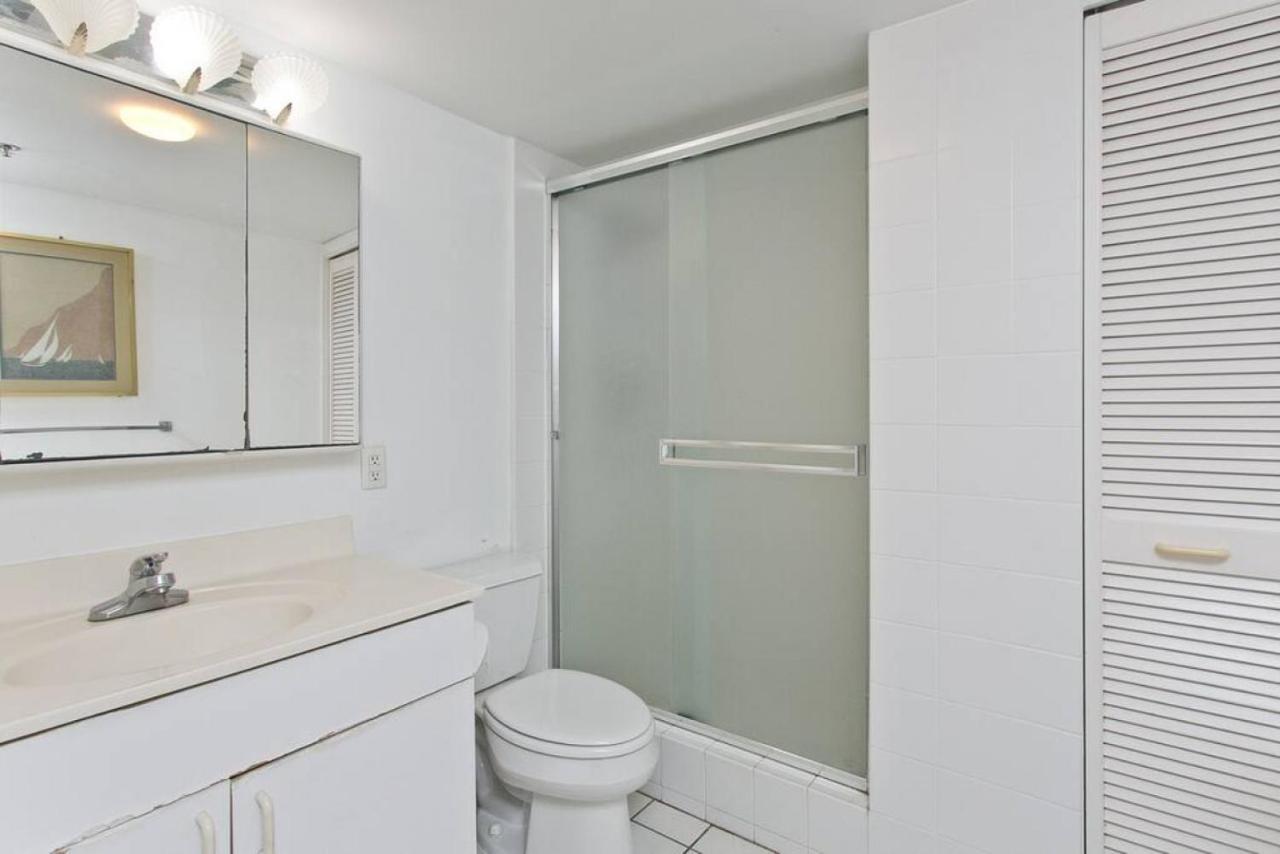 Ilikai Apt 1618 - Spacious 2br 2ba Unit With Stunning Ocean-lagoon View Holiday home