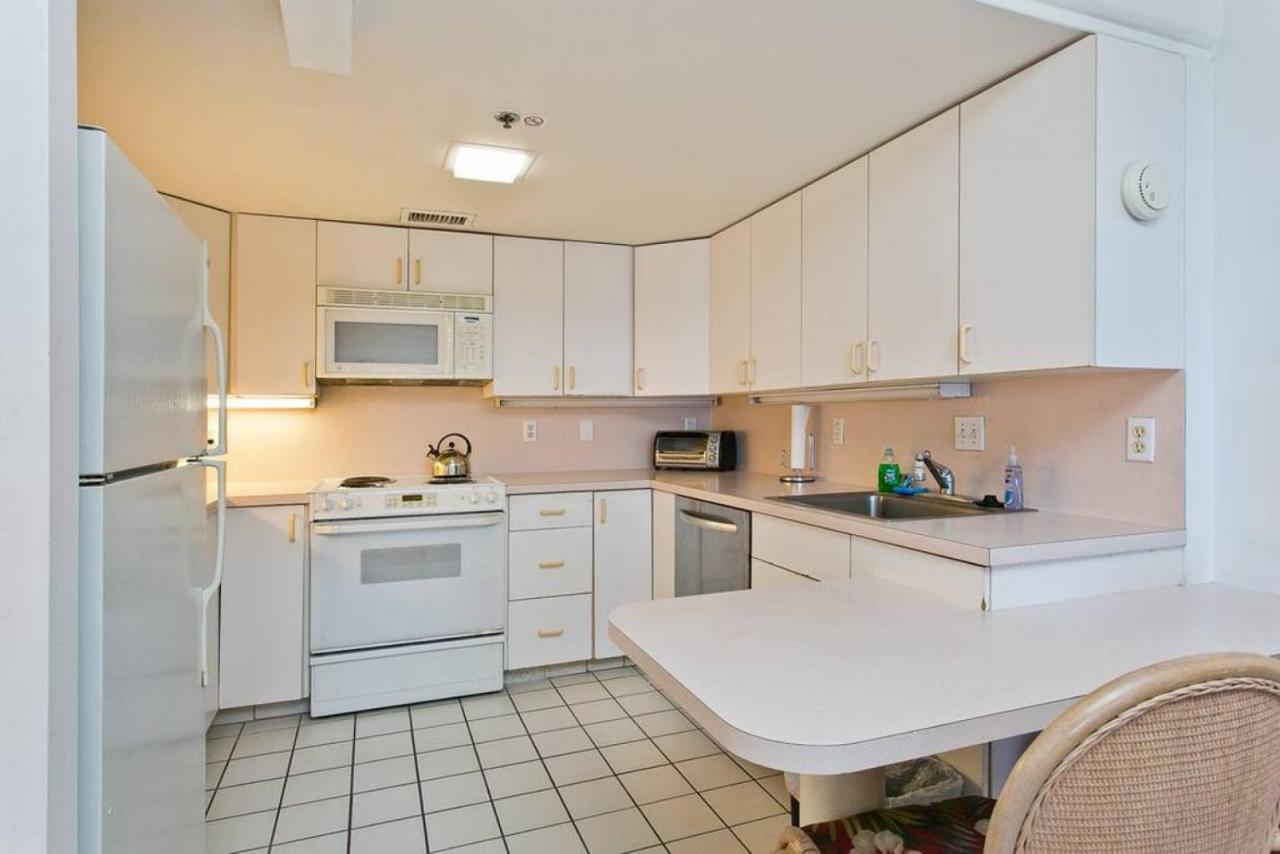 Ilikai Apt 1618 - Spacious 2br 2ba Unit With Stunning Ocean-lagoon View Holiday home *