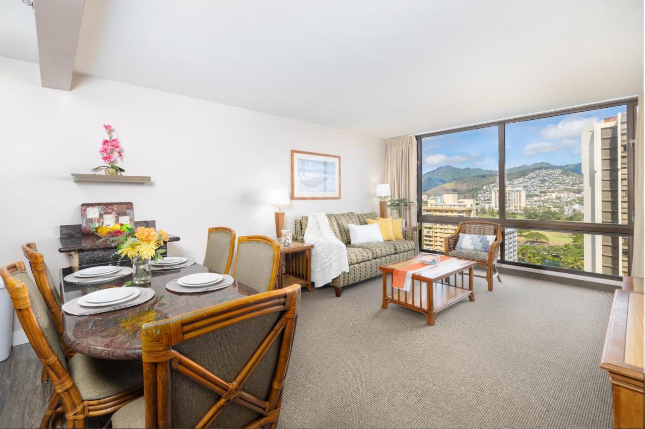 Beautiful Mountain View In Waikiki Sunset With Parking Apartment *