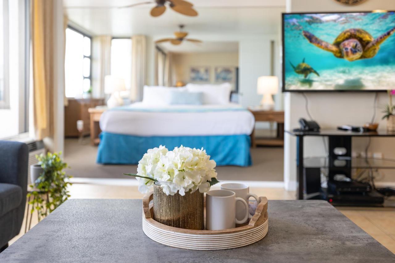 1br With Great Ocean Views - 1 Block To With Free Parking! Honolulu