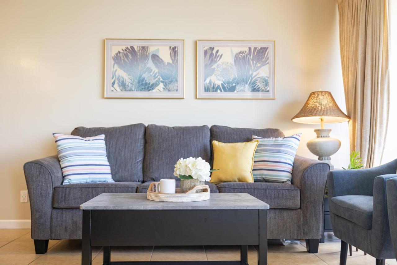 1br With Great Ocean Views - 1 Block To With Free Parking! * Honolulu