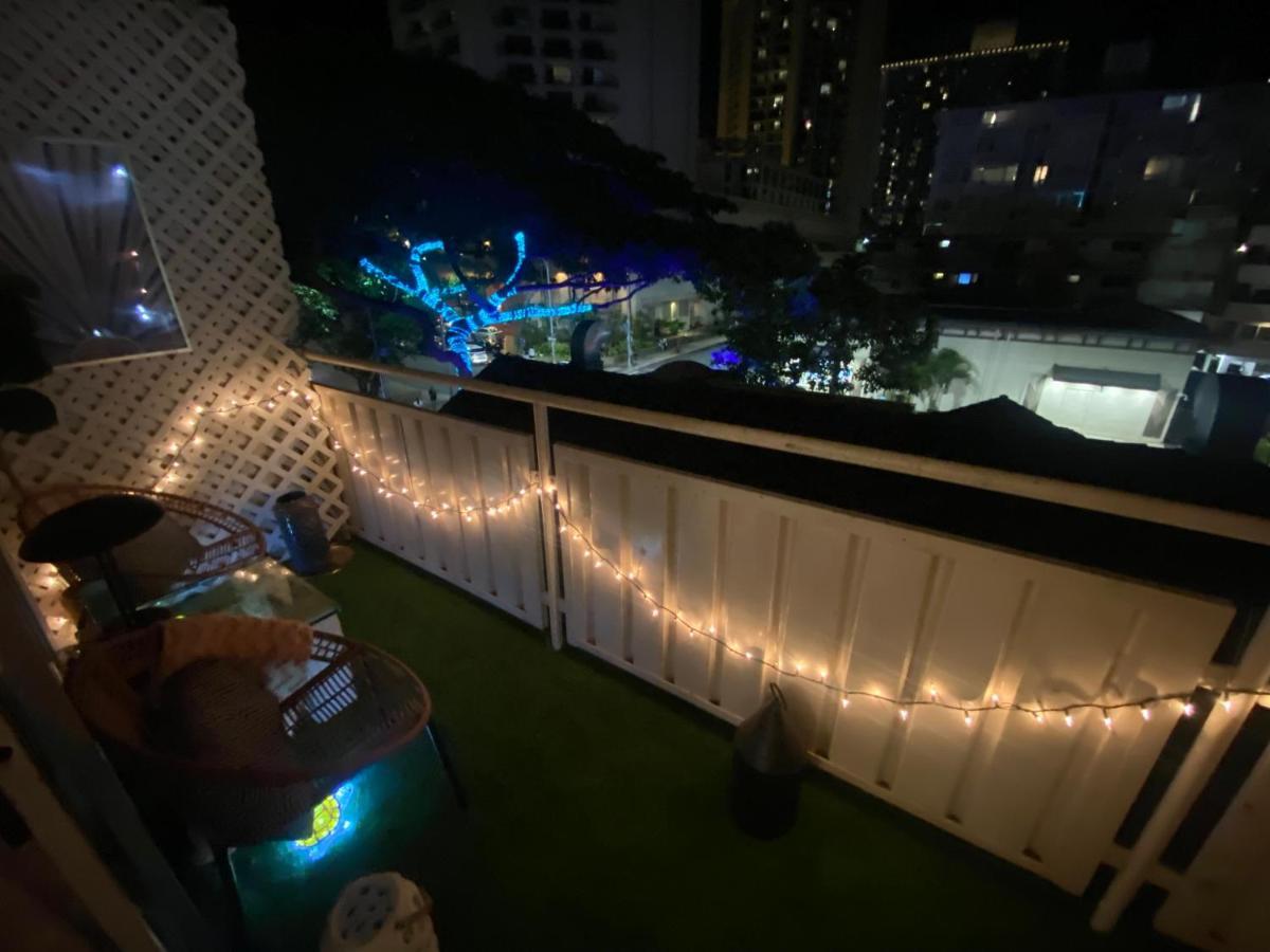 The Seashore Waikiki Studio Just A Block From The Beach No Fees Apartment *