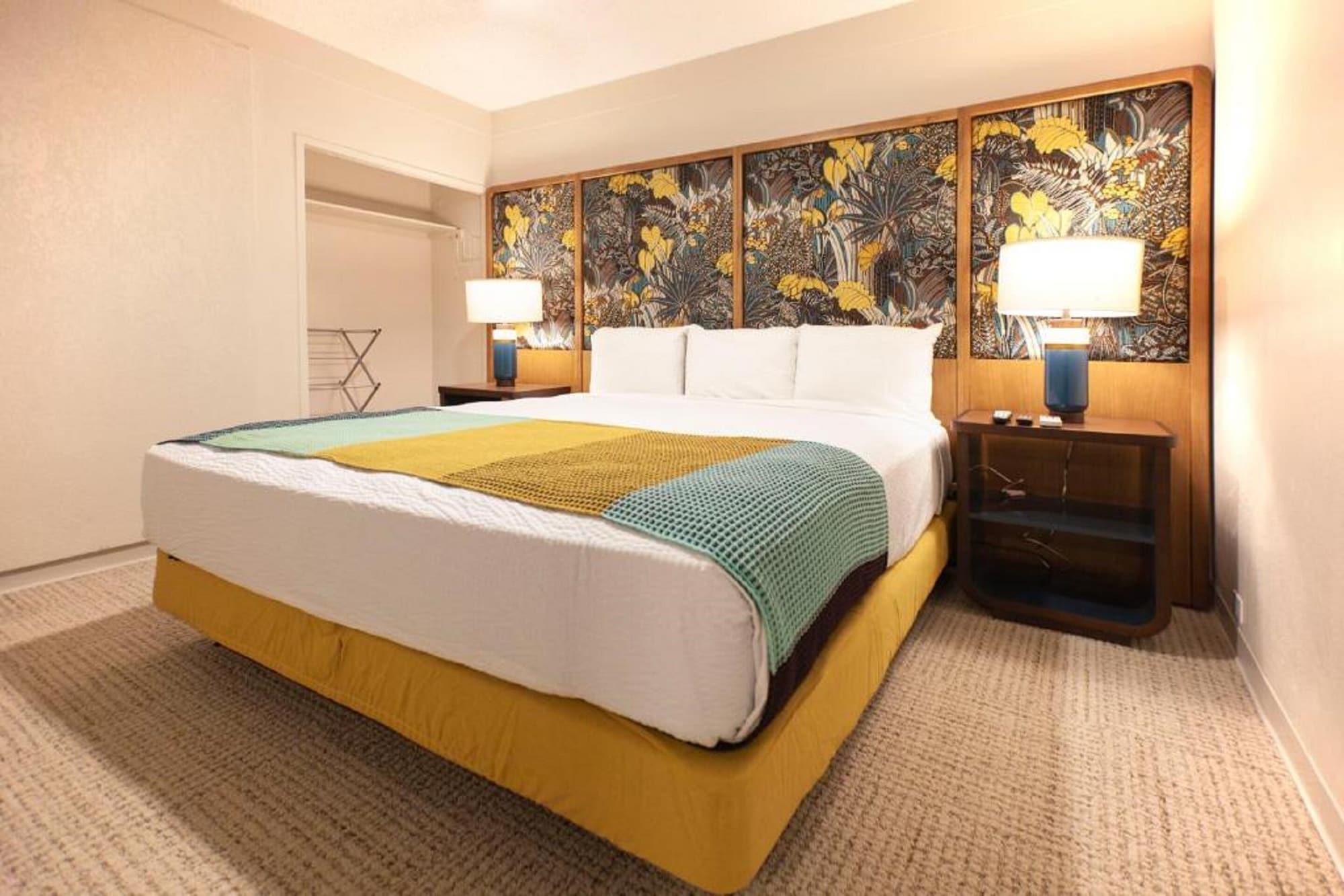White Sands Hotel 3*