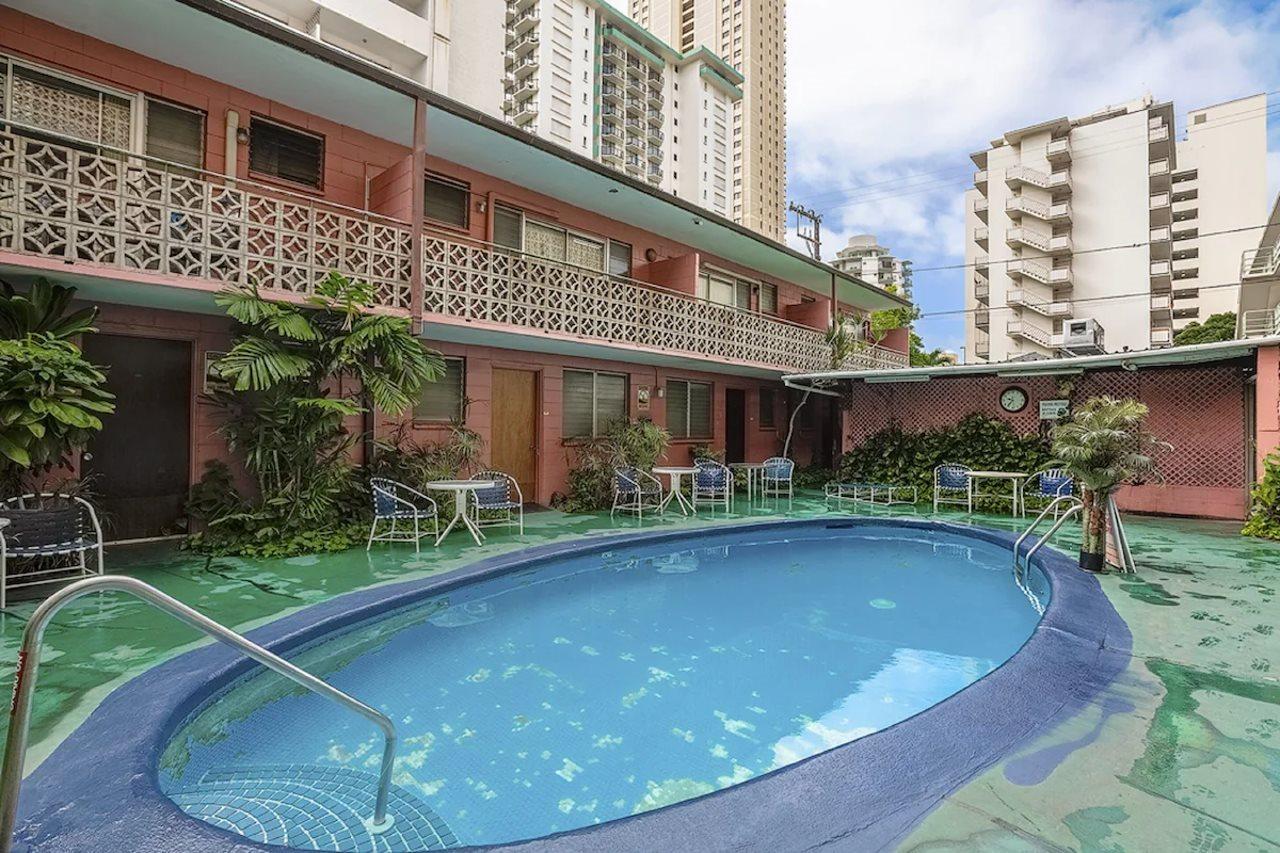 Royal Grove Waikiki