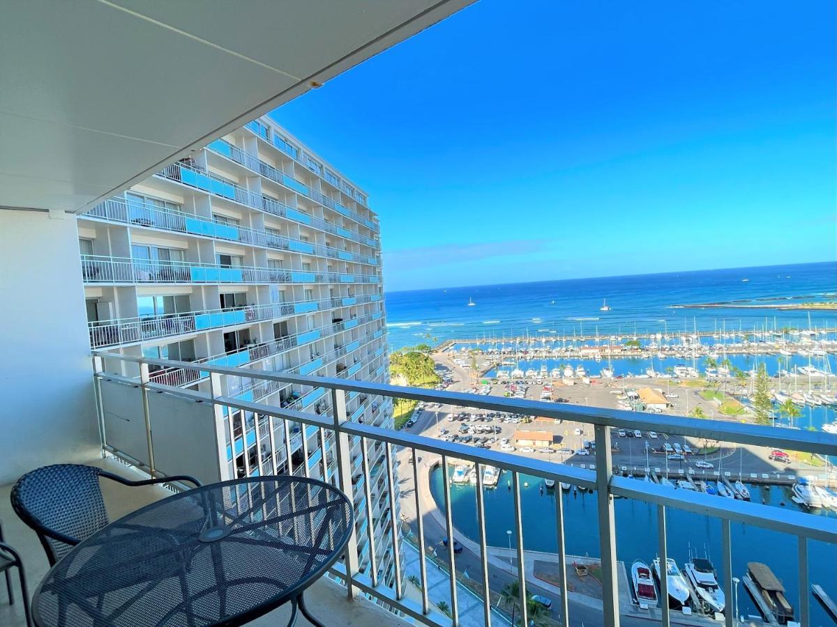 Holiday home Ilikai Apt 2106 - Spacious Studio With Spectacular Ocean & Harbor Views *