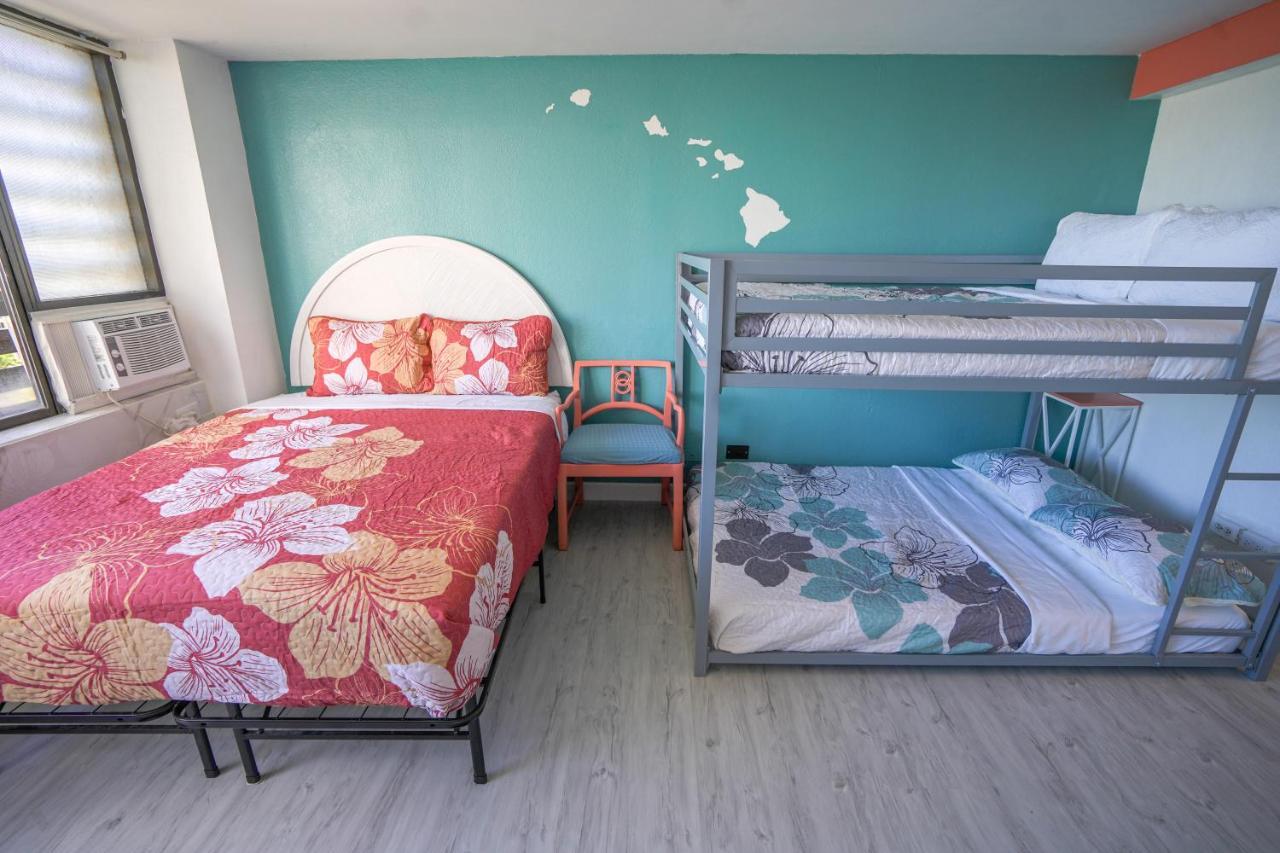 Diamond, Ocean, And Canal View Affordable Family House7person * Honolulu