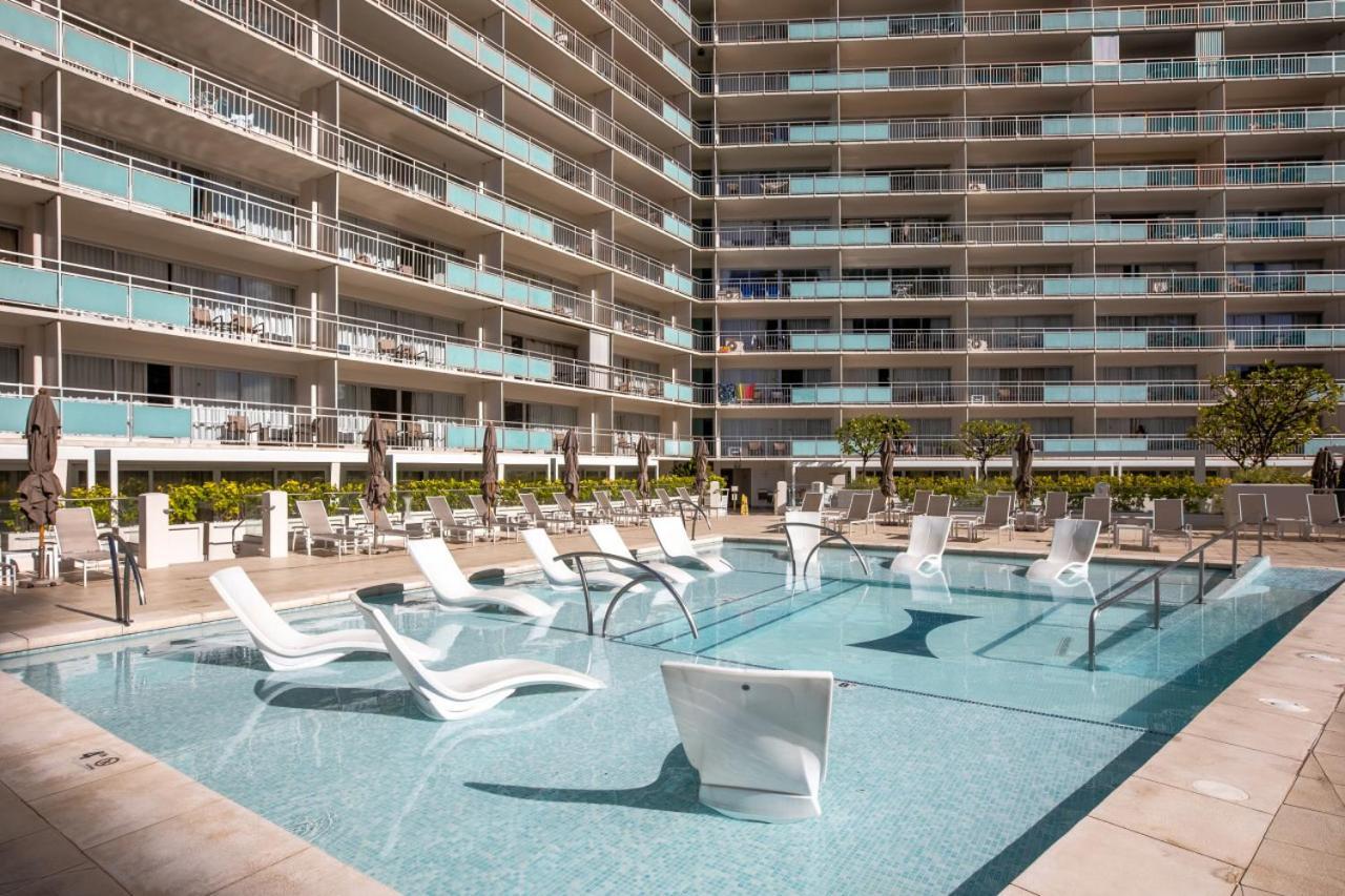 Ocean Front Amazing One Bedroom