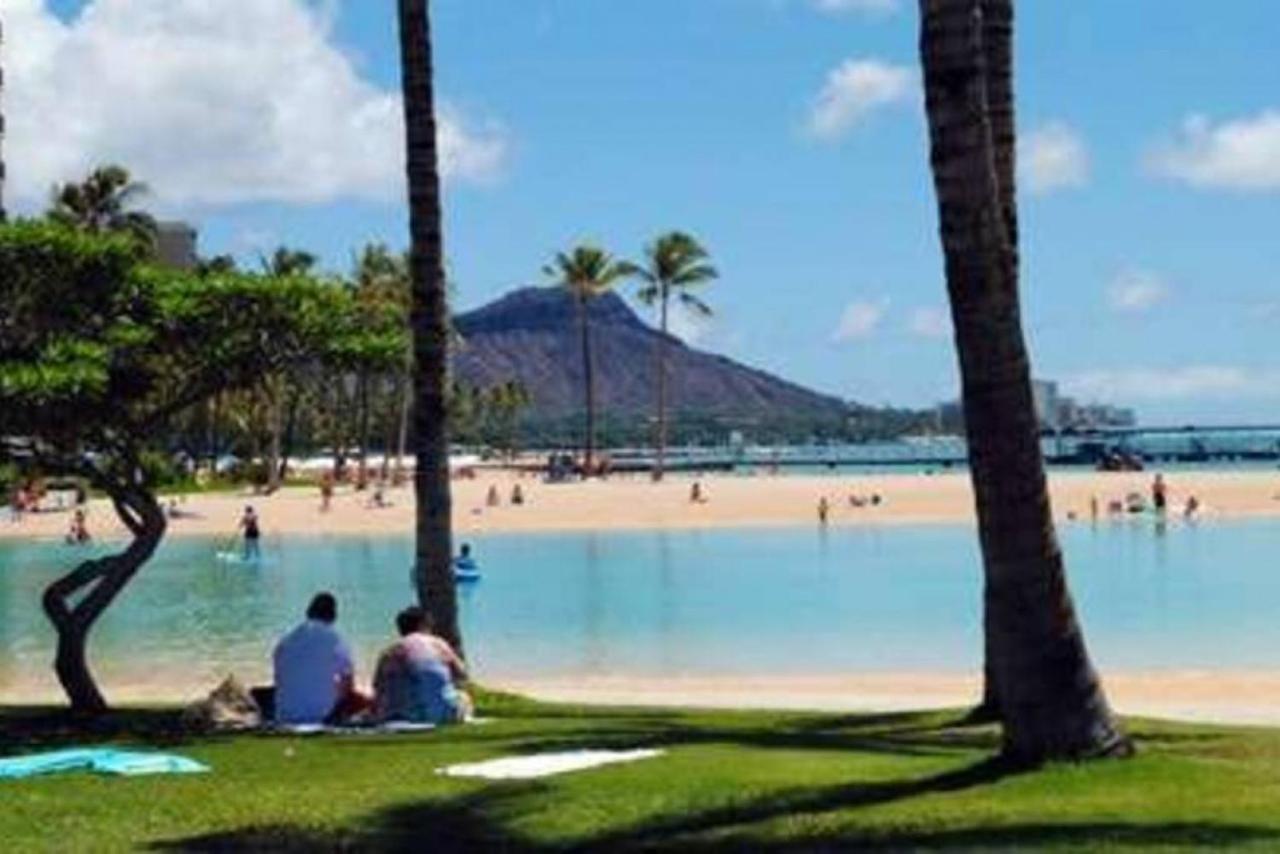 Ocean Front Amazing One Bedroom Holiday home Honolulu