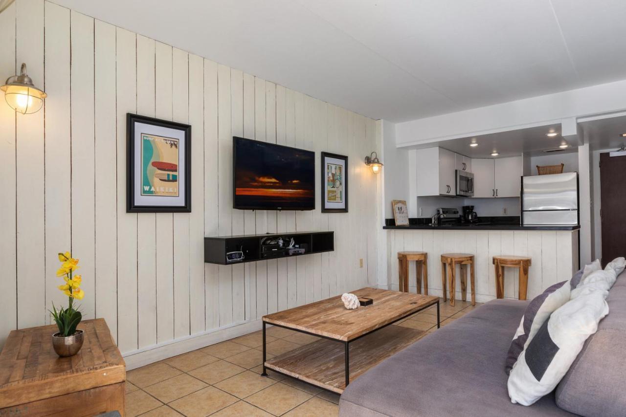 Ocean Front Amazing One Bedroom