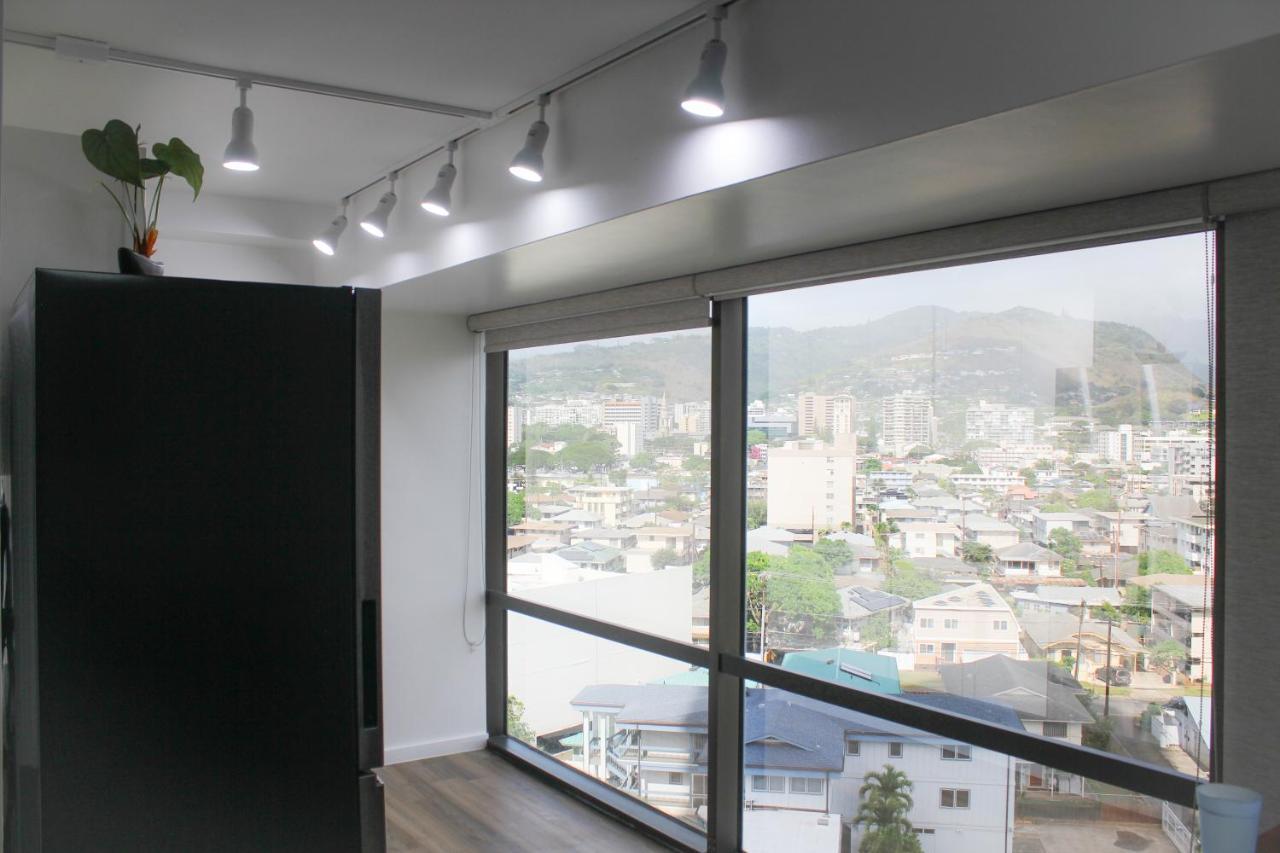 Renovated Modern & Minimalist Century Studio *