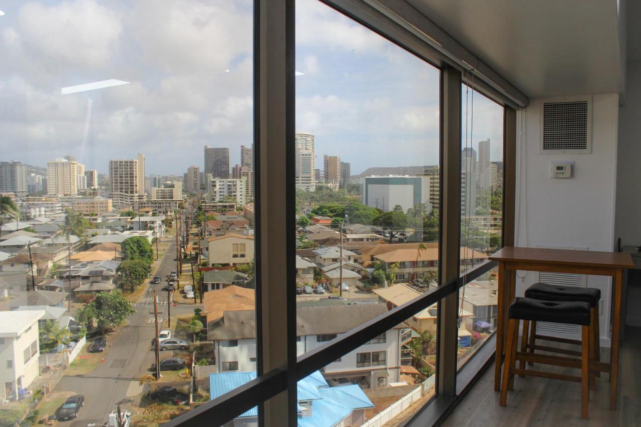 Renovated Modern & Minimalist Century Studio Apartment *